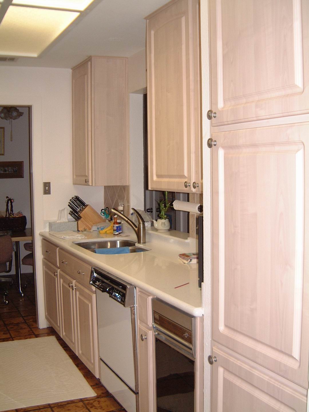 2003-12-20-08-New-Kitchen.JPG